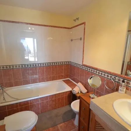 Vistas Al Mar Panoramicas En エステポナ